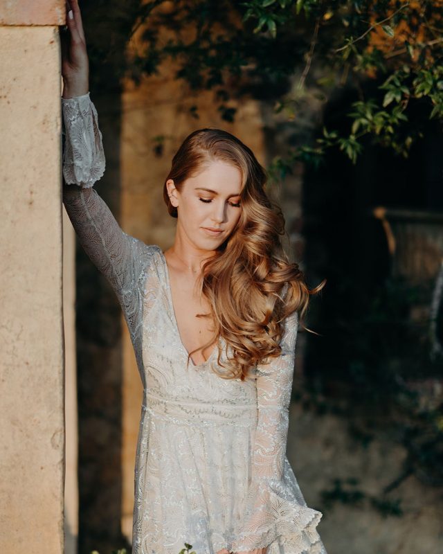 The dreamiest of styled shoots @ivyandbleuevents at the incredibly luxurious wedding venue @deuxbelettes✨💛
Super soft and romantic waves with a natural makeup look ✨ A stunning day creating such beauty💖

Styling, planning, hire & florals @ivyandbleuevents 
Venue @deuxbelettes
Photography  @fontainephoto_ 
Videography @wanderandfollowimages 
Furniture hire @innovative.hiring
Bar & Divider @avideas_
Cake @rebellyouscakeco 
Stationery @whiteletterstationery 
Gowns @grace_loves_lace 
Model @kassiahmiller

#bohobride #nontraditionalbride #weddings #weddings2020 #goldcoastevents #australianbrides #bohemian #bohemianweddingdress #goldcoastwedding #weddinggoals #tweedcoastweddings #weddingaustralia #intimatewedding #modernwedding #byronbaywedding #tweedcoastwedding #shesaidyes #makeupagencyaus #coolbride #bohoweddingdress #goldcoast #wedding #weddingflowers #modernbride #airbrushmakeup #summergroveestate